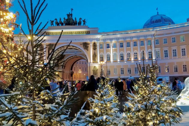 Фото экскурсии - Встречаем Новый год в Санкт-Петербурге: с подарком, играми и Дедом Морозом - 3