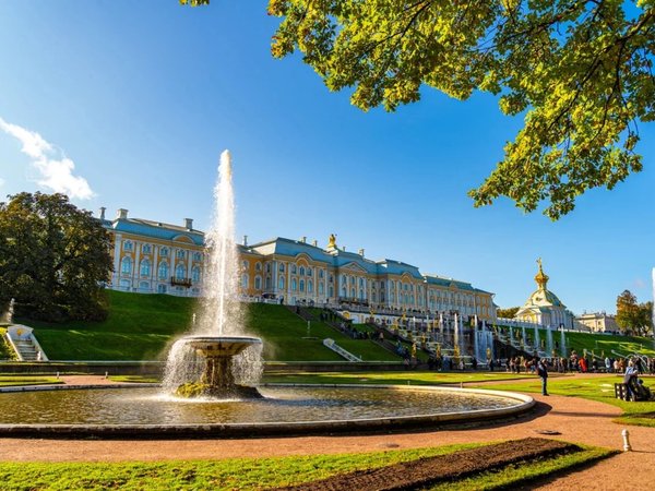 Из Петербурга в Петергоф: Большой дворец и Нижний парк - фото 4