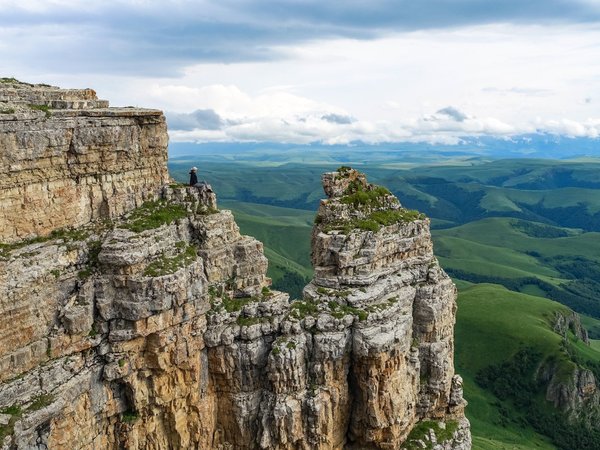 Плато Бермамыт — край скал и облаков: из Минвод в мини-группе - фото 1