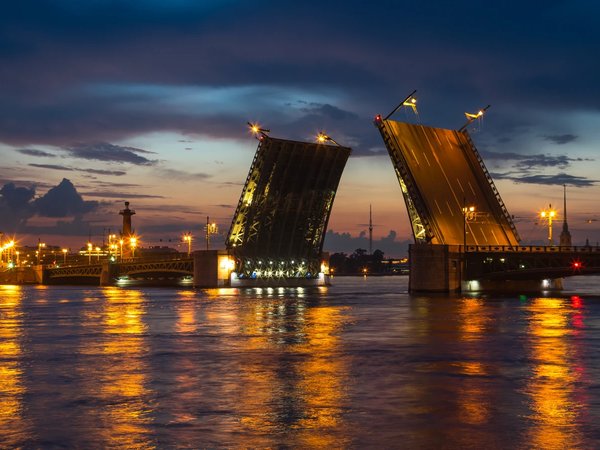 Таинство разводных мостов (в группе)
