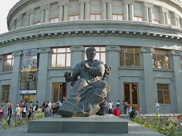 Ереван: трансфер из аэропорта + обзорная пешая экскурсия - фото 2
