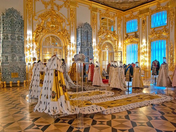 Императорские резиденции: Петергоф и Царское Село - фото 4