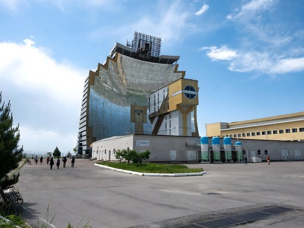 Из Ташкента в горы: Институт Солнца, Чарвак и Амирсой - фото 3