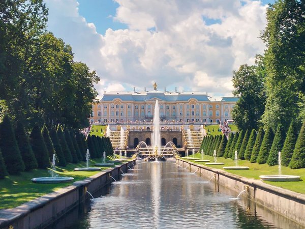 Петергоф: фонтаны и дворцы Нижнего парка - фото 3