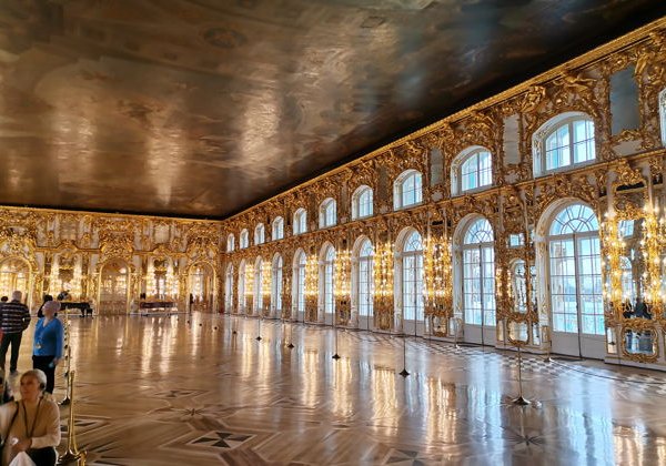 В Петергоф и Царское Село (Пушкин) за один день - фото 1