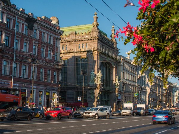 Путешествие по Невскому проспекту: всё самое интересное на главной улице города - фото 1