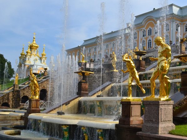 Семейная прогулка по Петергофу с иммерсивным аудиогидом - фото 3