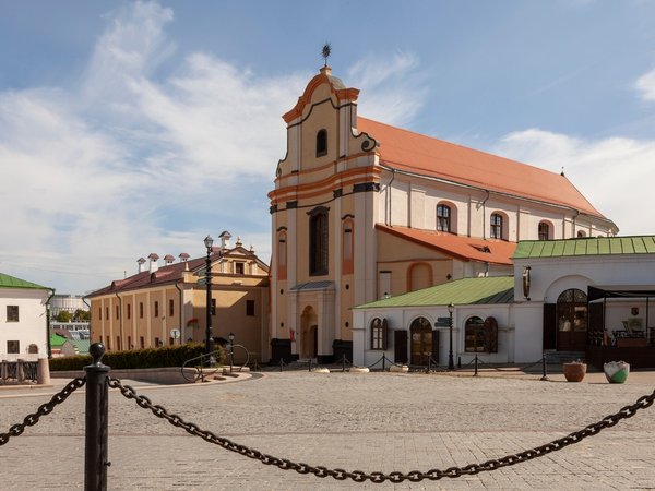 По Минску и Менску на микроавтобусе - фото 3