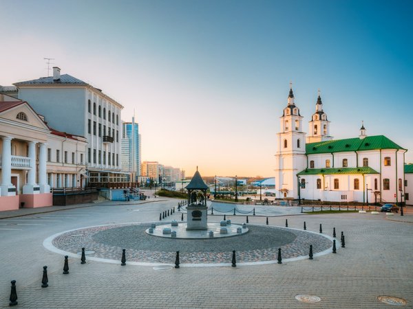 По Минску и Менску на микроавтобусе