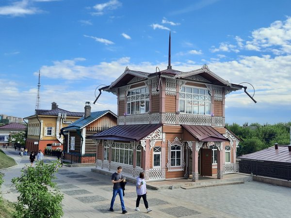 Иркутск с историком: от острога до города