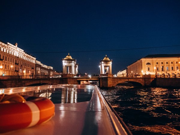 На теплоходе к разводным мостам Петербурга! - фото 4
