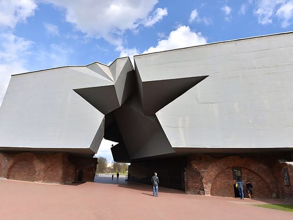 Однодневный трансфер из Минска в Брестскую крепость - фото 4