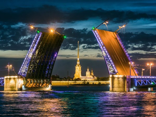 Ночной Петербург: автобусная экскурсия и теплоходная прогулка - фото 2