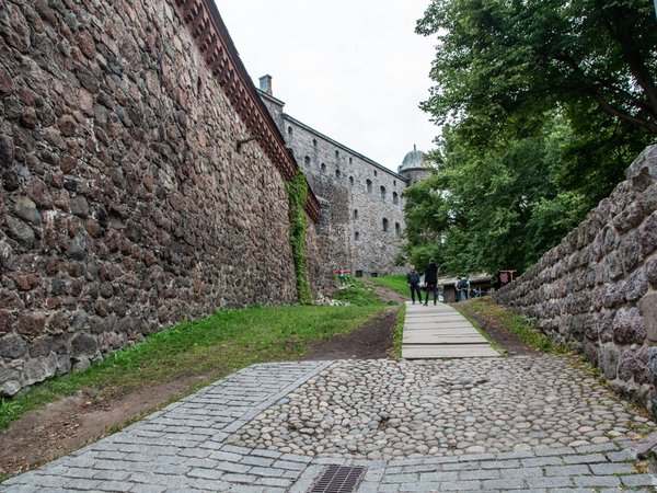В средневековый Выборг — из Санкт-Петербурга