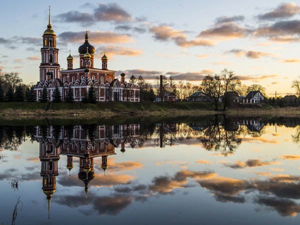 Обзорная экскурсия по Старой Руссе (на вашем автомобиле) - фото 1