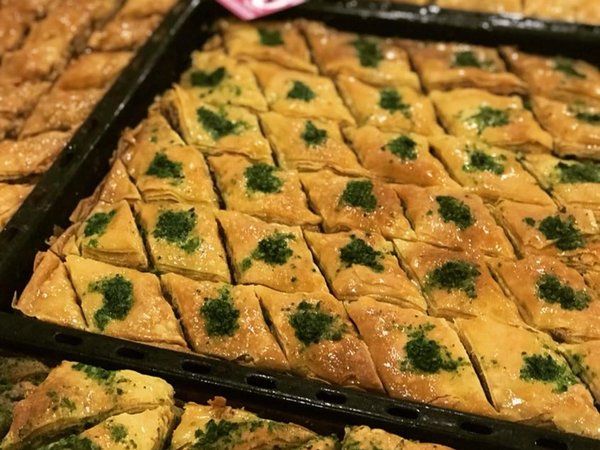 Мастер-класс по десертам армянской кухни — пахлава, гата и назуки своими руками - фото 3