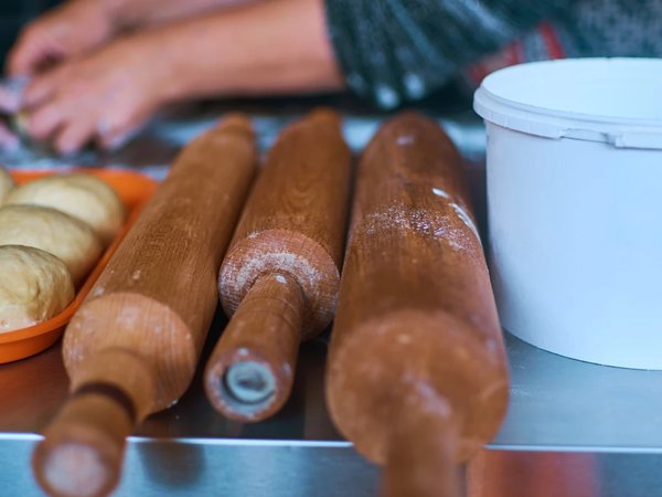 Мастер-класс по десертам армянской кухни — пахлава, гата и назуки своими руками - фото 2