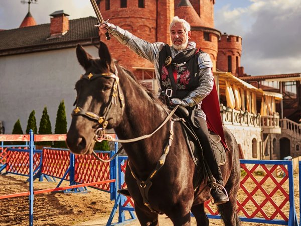 Верхом в Средневековье - фото 3
