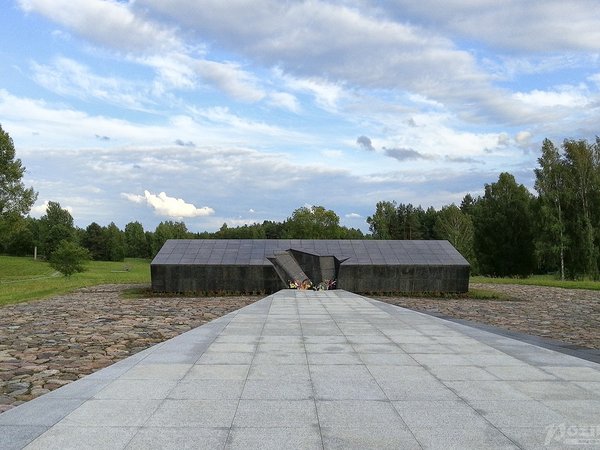 Экскурсия из Минска к мемориальным комплексам «Хатынь» и «Курган Славы» - фото 3