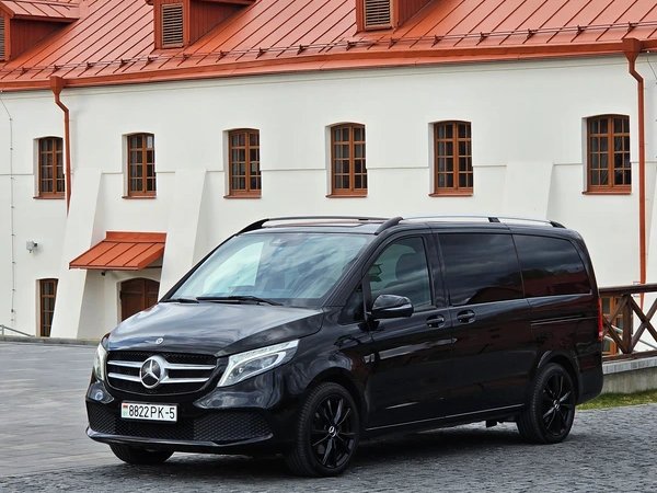 Поездка по главным местам Минска на Mercedes-Benz V-Class