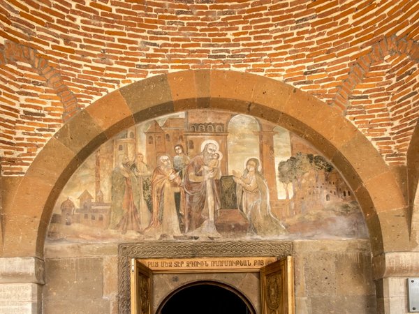 Эчмиадзин и храм Звартноц в мини-группе - фото 3