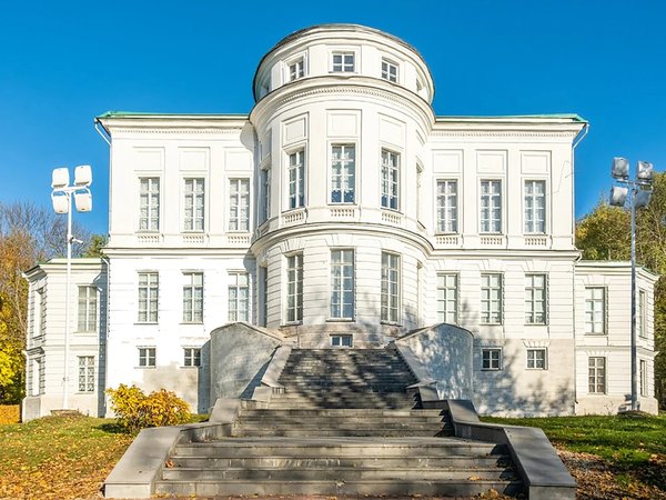 Из Тулы — в Богородицкий дворец-музей и на экоферму с заездом в Кондуки