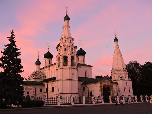 Огни небольшого города: вечерняя экскурсия по Ярославлю - фото 4