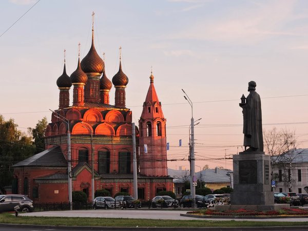 Огни небольшого города: вечерняя экскурсия по Ярославлю
