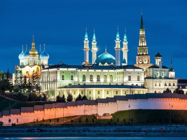 Огни и сюжеты вечерней Казани - фото 2