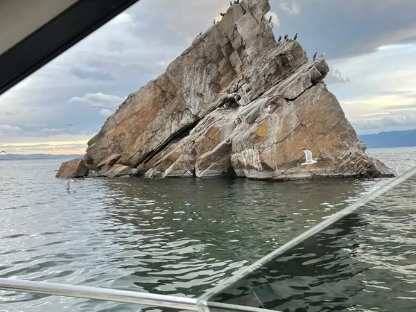 Окрестности Ольхона на катере: Огой, Замогой и источники Сурхайте - фото 3