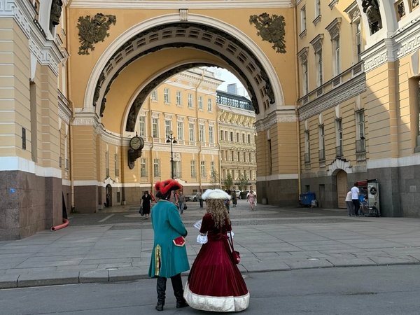Золотой треугольник Петербурга: идеальное знакомство с городом - фото 2