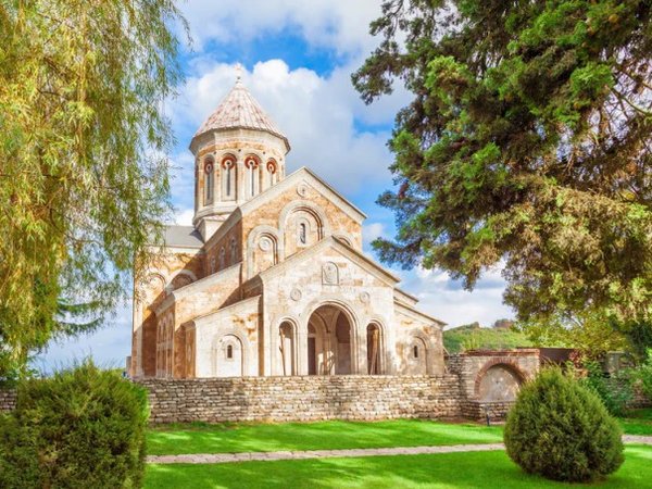 Кахетия — песнь солнца, гор и виноградной лозы