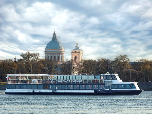 Теплоходная прогулка «От Петропавловки до Лахта-центра»