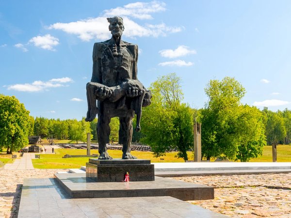 Автобусная экскурсия в Хатынь из Минска - фото 3