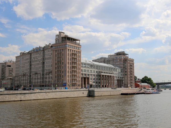 Секреты Дома на набережной - фото 2