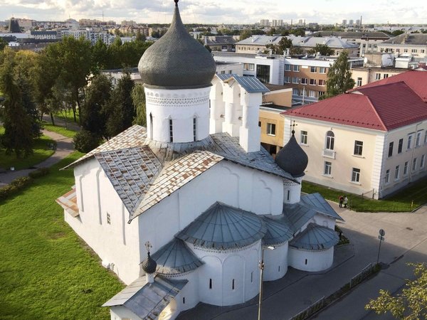 Город-храм Псков: шедевры церковного зодчества (на вашем автомобиле) - фото 3