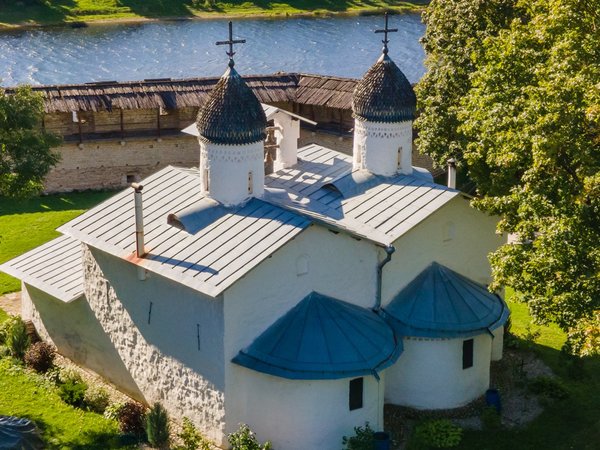 Город-храм Псков: шедевры церковного зодчества (на вашем автомобиле) - фото 4