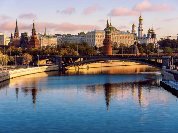 Круиз с живой музыкой и видом на Кремль на люкс-теплоходе - фото 1