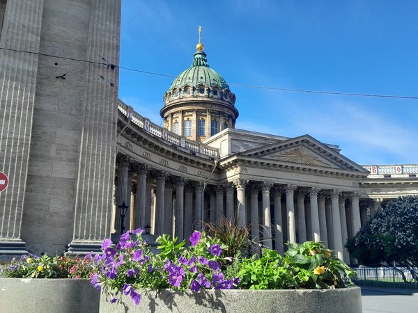 Петербург — как витрина Империи: масштаб площадей и придворных интриг от Петра до Путина - фото 4