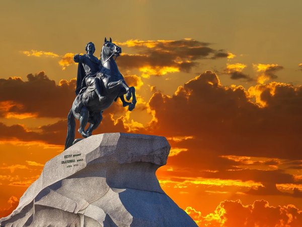 Петербург — как витрина Империи: масштаб площадей и роскошь дворцов от Петра до Путина - фото 3