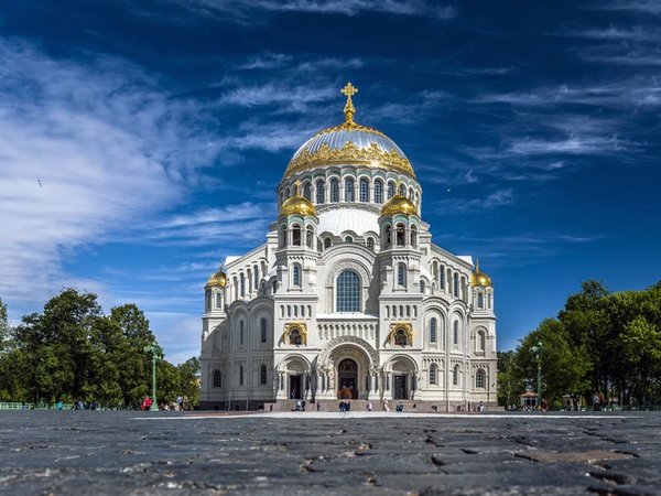Из Петербурга в Кронштадт: поездка с краеведом в город-крепость - фото 2