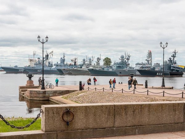 Из Петербурга в Кронштадт: поездка с краеведом в город-крепость - фото 3
