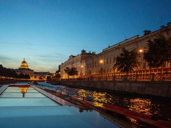 По Петербургу на теплоходе: реки, каналы и развод мостов - фото 4