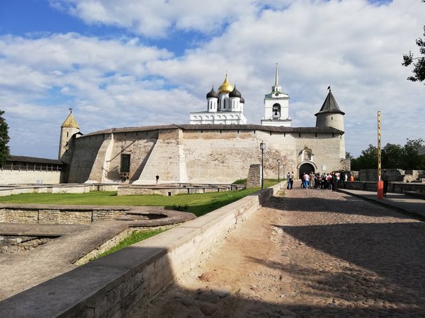 Первое знакомство с Псковским кремлём