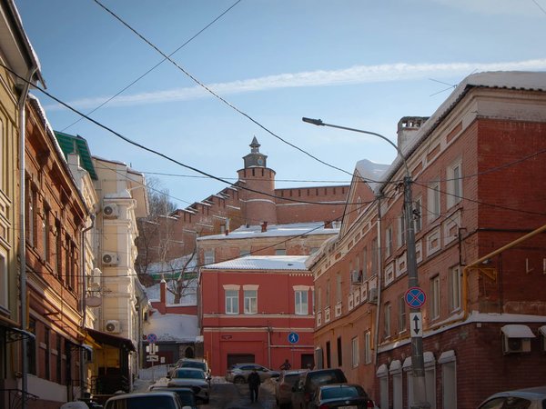 Трущобы и дворцы Нижнего Новгорода: городское дно и парадная ресторанная улица - фото 3