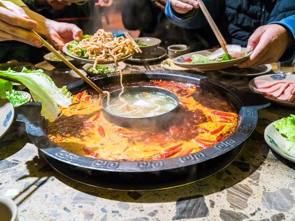 Яркий день в Китае: Великая стена, храм Юнхэгун и модное кафе с hotpot