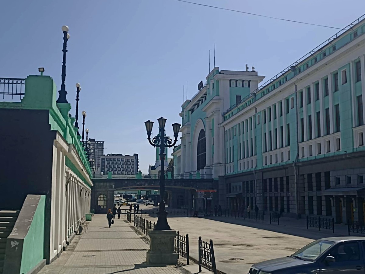 Прогулка по Новосибирску — от шумного перрона к тихому центру