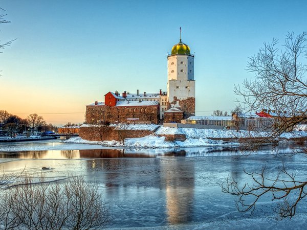 Все краски Выборга на авто - фото 1