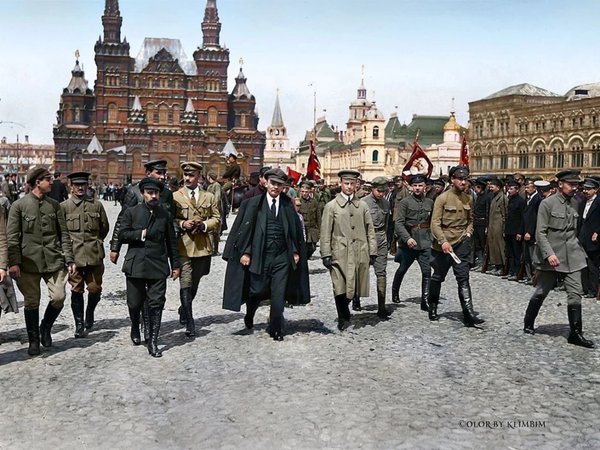 Красная Москва. По центру города — со специалистом по марксизму-ленинизму. Индивидуальная экскурсия