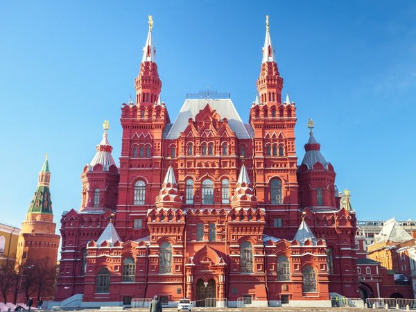 Что расскажут кремлёвские стены? Прогулка по Красной площади и Александровскому саду - фото 2